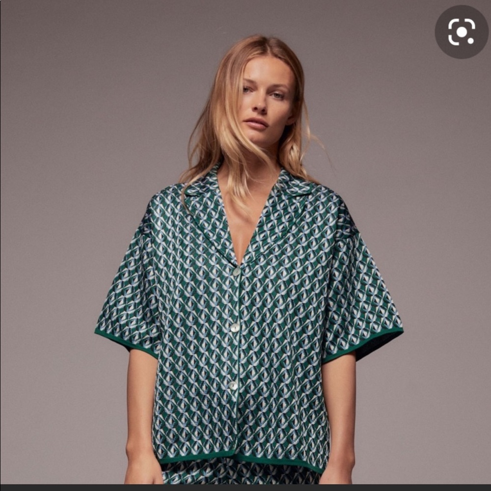 NWT Zara Geometric Top Size Medium LIMITED EDITION